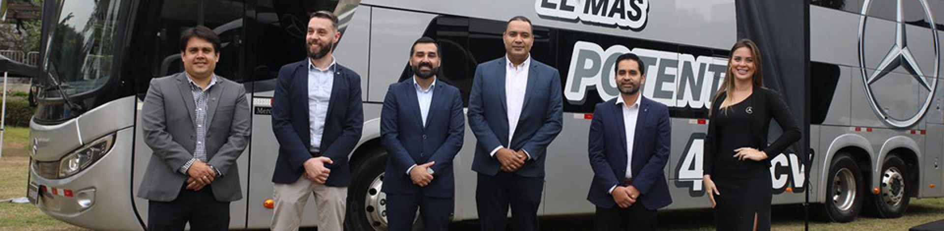  Mercedes-Benz presenta el bus O500 en Perú