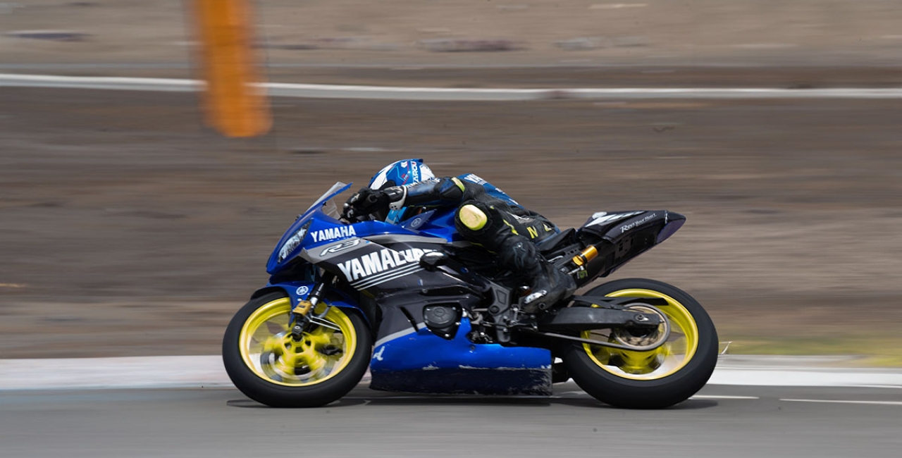Pilotos Peruanos Brillan en el Campeonato Metropolitano de Motovelocidad