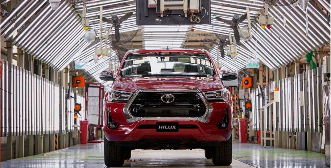Toyota Celebra la Producción de 300 Millones de Vehículos