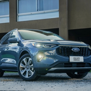 Nueva Escape Híbrida
