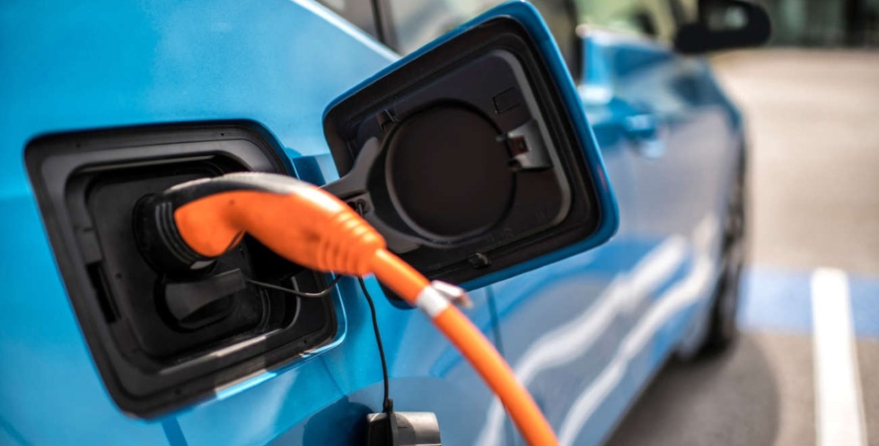 La Electromovilidad en Ascenso: Desafíos y Soluciones para la Demandante Necesidad de Cobre