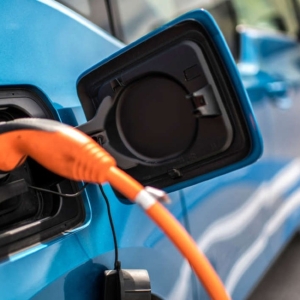 La Electromovilidad en Ascenso: Desafíos y Soluciones para la Demandante Necesidad de Cobre