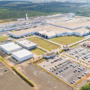 Toyota anuncia una inversión US$2,200 en Brasil para impulsar la producción de vehículos electrificados