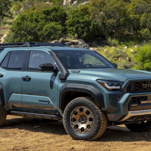 Toyota 4Runner 2025: La Tacoma evoluciona a una SUV con versiones todoterreno y lujo