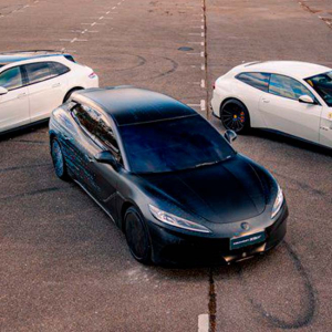 BYD y Mercedes-Benz presentan el revolucionario Denza Z9 GT