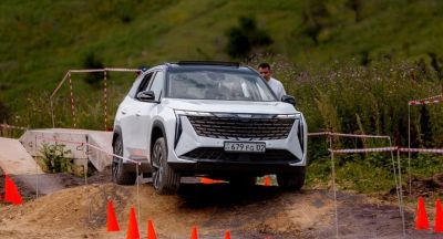 Geely presenta el nuevo Atlas 4WD en Kazajistán