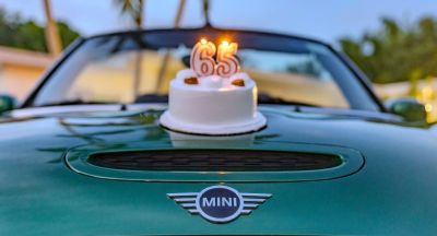 MINI celebra 65 años de innovación y herencia en el automovilismo