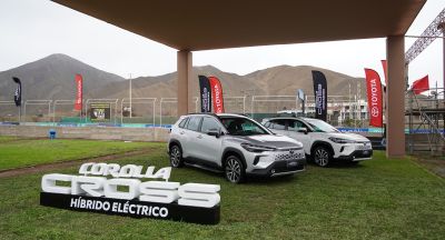 Toyota Corolla Cross HEV llega con renovado diseño y mayor equipamiento
