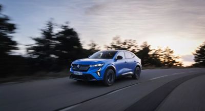 El Renault Rafale E-Tech 4x4 300 HP un enchufable de lujo