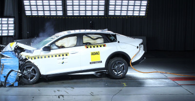 Kia K4: Cinco estrellas y un par de asteriscos