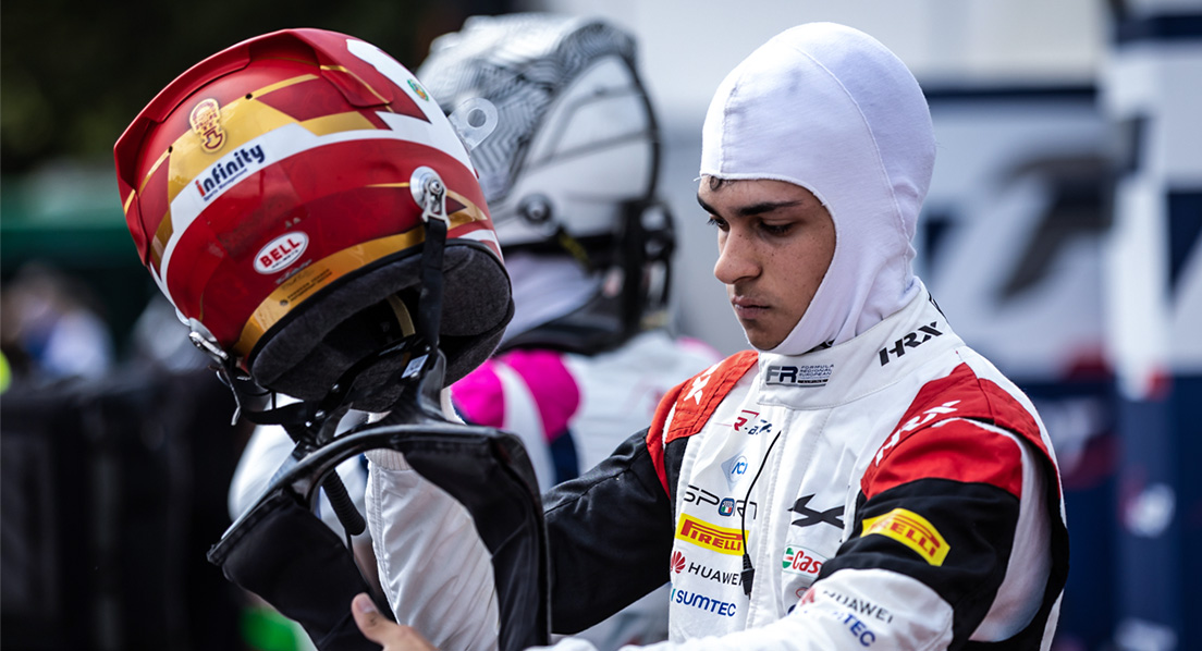 Matias Zagazeta piloto peruano