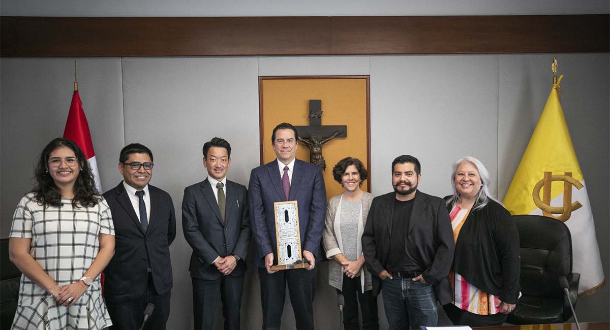 Toyota y la PUCP se unen para diseñar productos ecoamigables a partir de materiales reciclados