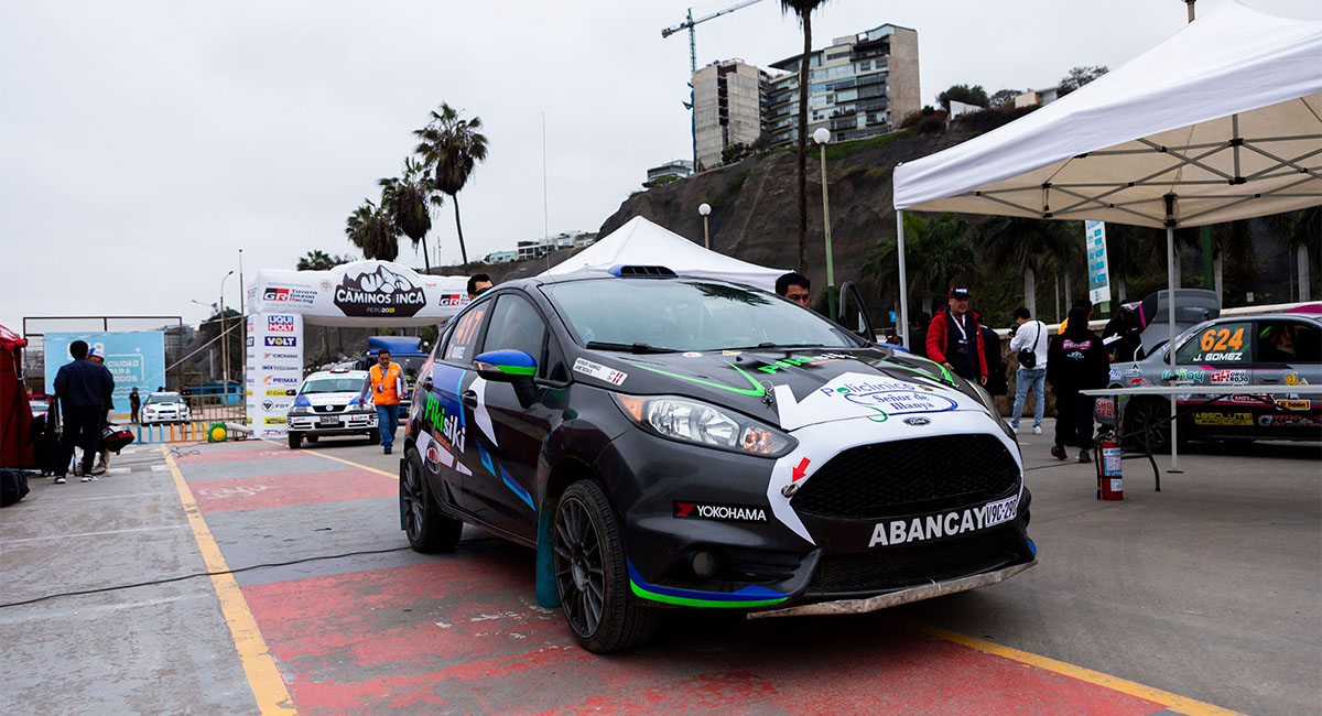 Pilotos pasan las verificaciones para el Gran Premio Caminos del Inca 2023