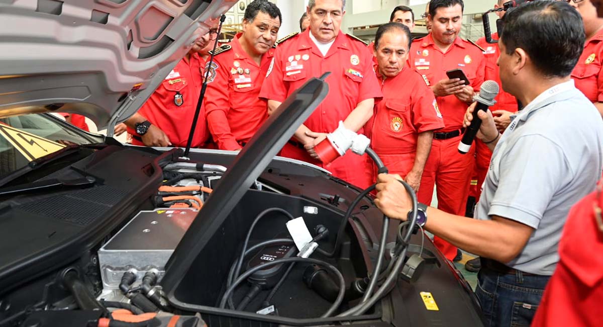 La AAP inicia programa de capacitación para Bomberos Voluntarios del Perú