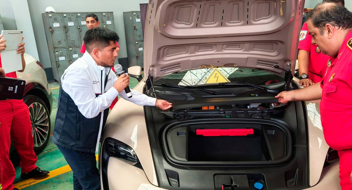 La AAP inicia programa de capacitación para Bomberos Voluntarios del Perú