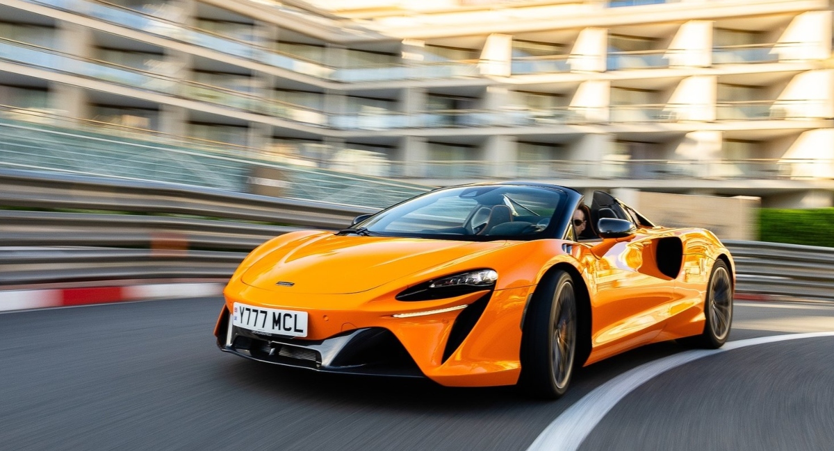 McLaren-Artura-Spider: