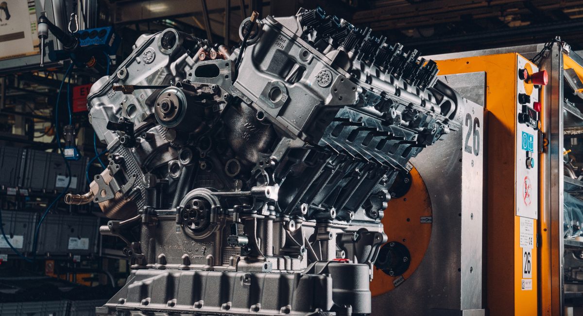 Bentley produce el último motor W12