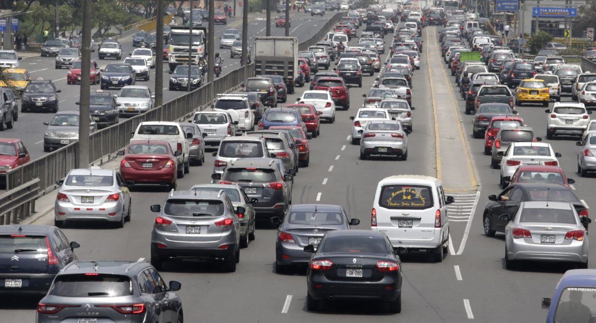 Flujo vehicular acelera su crecimiento en mayo de 2024