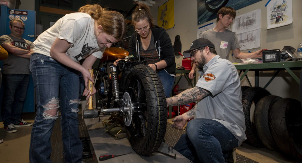 Harley-Davidson patrocina BUILD Moto para el 2025