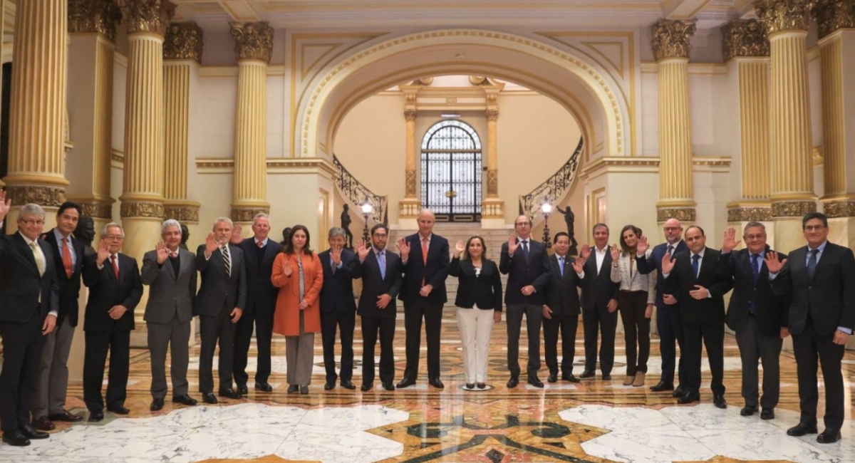 AAP participó en reunión de trabajo con Dina Boluarte, presidenta de la República