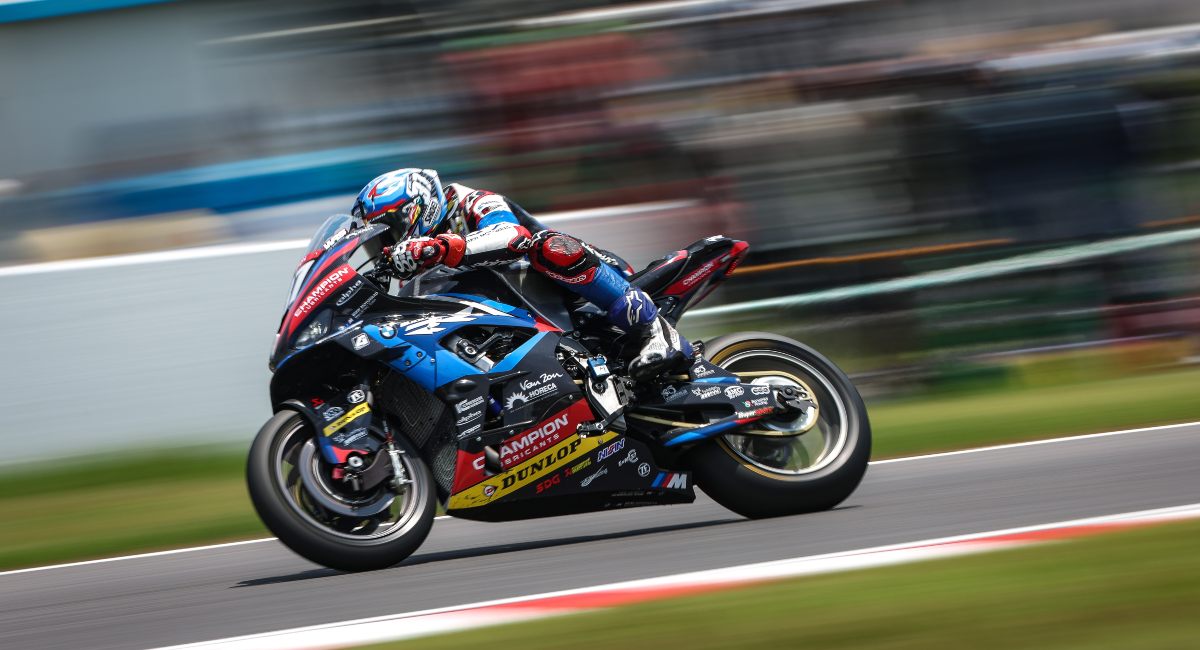 BMW Motorrad World Endurance Team en la búsqueda del título del Campeonato Mundial de Resistencia de la FIM