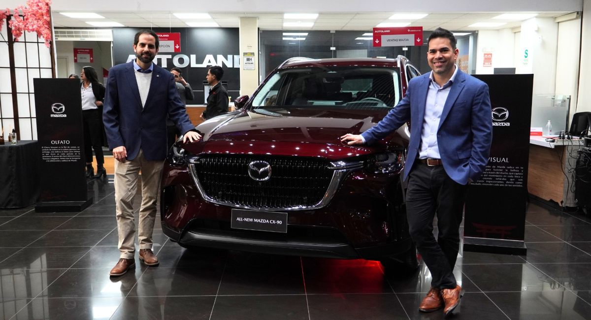 New Mazda CX-90 llega con motor de 3.3 litros y mayor equipamiento