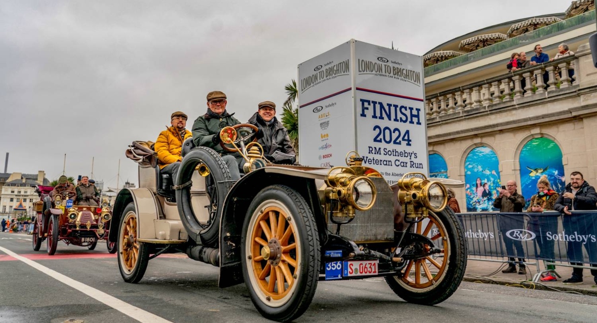 Mercedes-Benz Classic celebra 120 años en la carrera Londres-Brighton