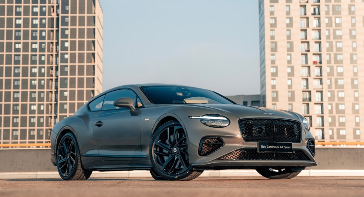 Bentley Continental GT y GTC Speed hacen su debut italiano en Milano Autoclassica 2024