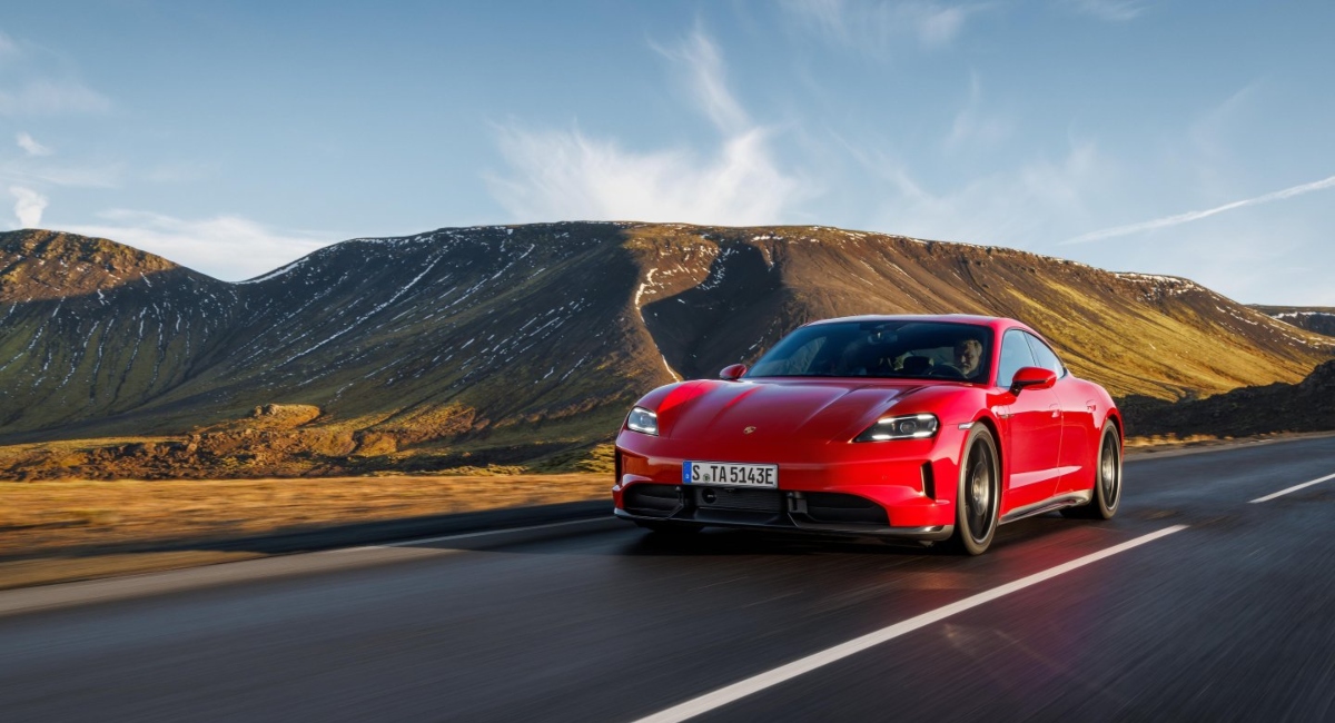 Porsche actualiza su gama Taycan 2024 con nuevas versiones para América Latina