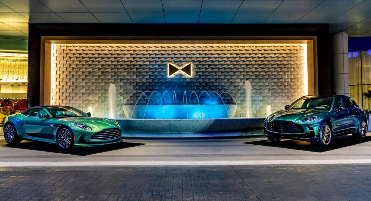 Aston Martin celebra su legado con una exposición exclusiva en Las Vegas