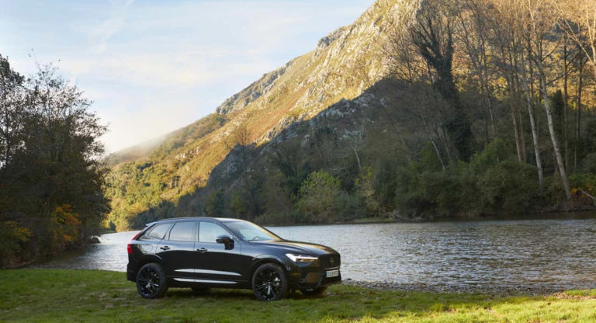 Volvo XC40 black edition con más potencia, estilo y confort en un SUV compacto